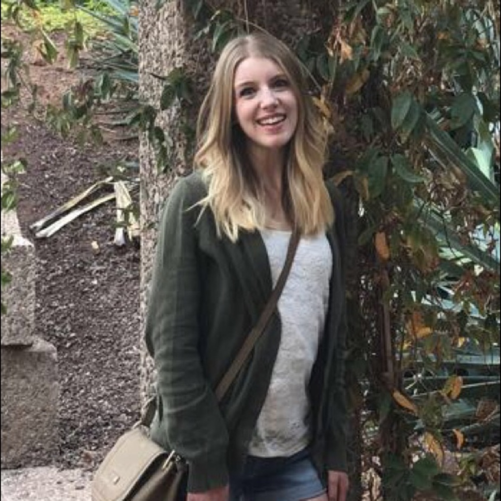 Meet your Posher, Kelly